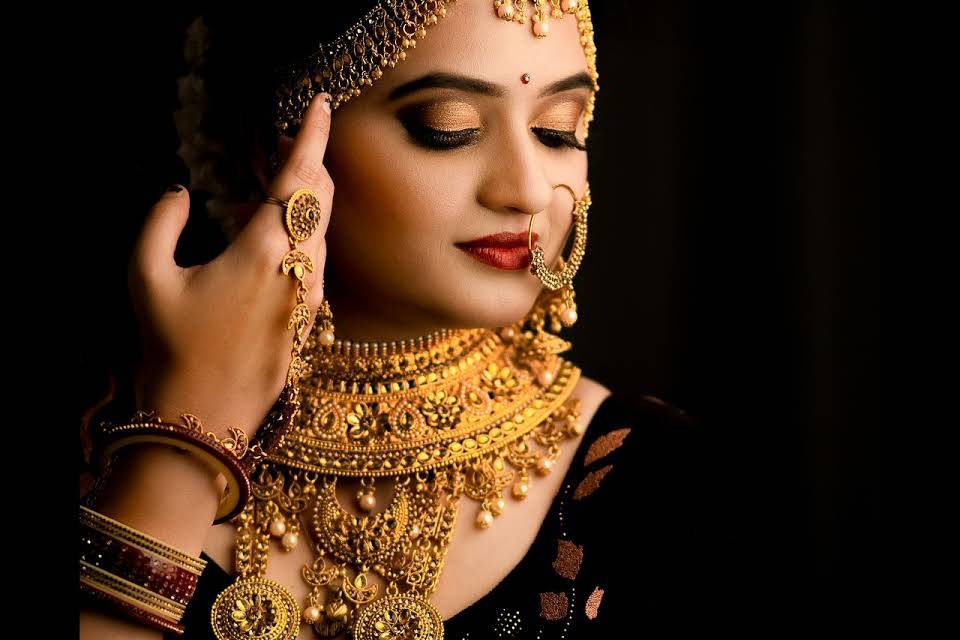 Stunning Bridal Looks from Lakme Academy